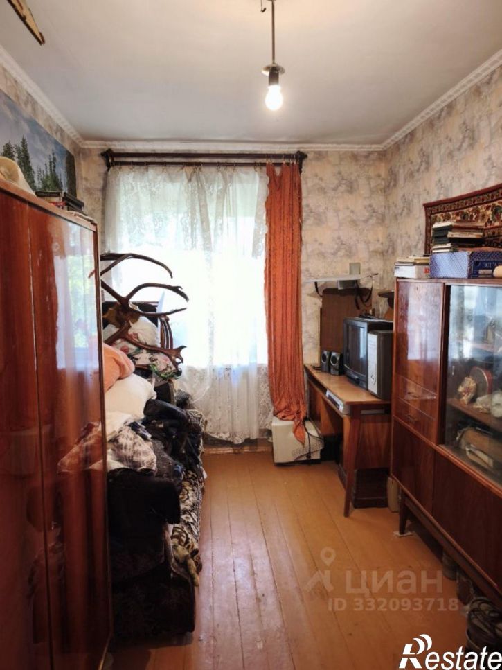 3-комн квартира ул Космонавтов, 13/3,  д. 13/3