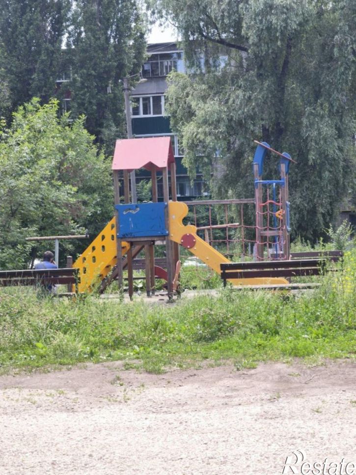 3-комн квартира ул Космонавтов, 13/3,  д. 13/3