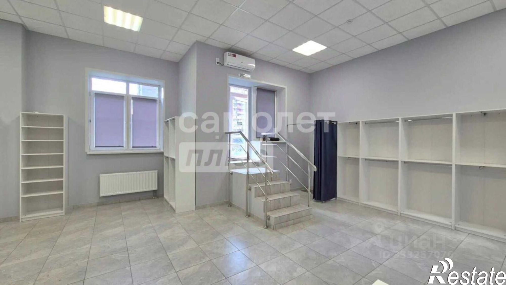 Купить торговое помещение за 9 675 200 рублей на ул Осканова, 2