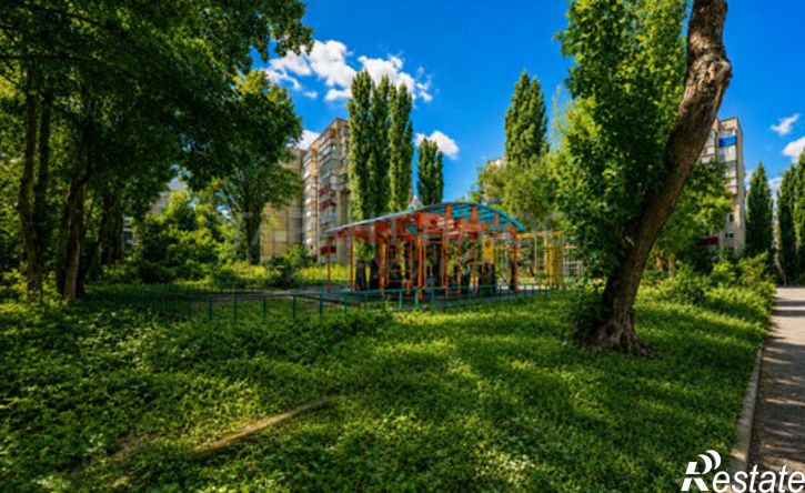 2-комн квартира мкр 15-й, 5,  д. 5
