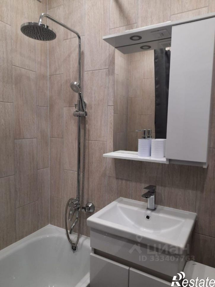 1-комн квартира ул Свиридова И.В., 22 2,  д. 22 2,  к. 2