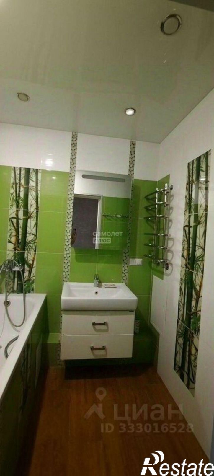 3-комн квартира ул Свиридова И.В., 2,  д. 2