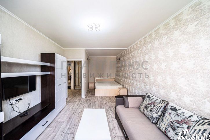 1-комн квартира улица Свиридова, 20 к1,  д. 20 к1