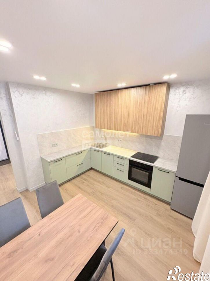3-комн квартира улица А. Г. Стаханова, 77 к2,  д. 77 к2