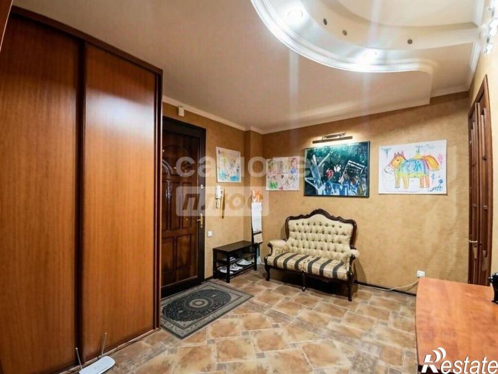 4-комн квартира улица Фрунзе, 11,  д. 11