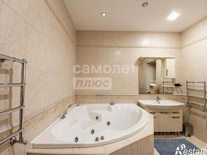4-комн квартира улица Фрунзе, 11,  д. 11