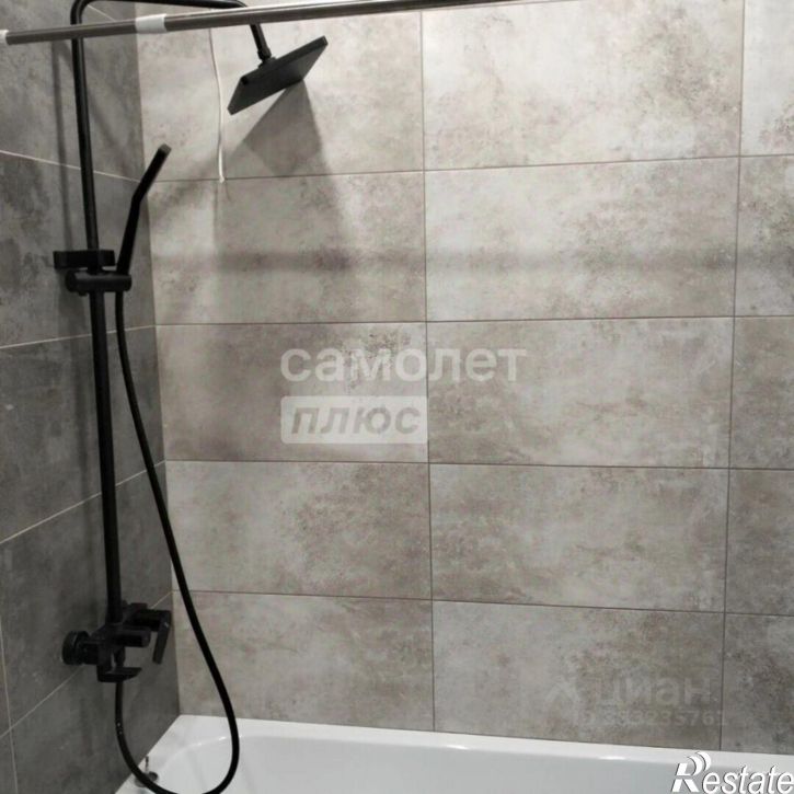 2-комн квартира улица Космонавтов, 49/5,  д. 49/5