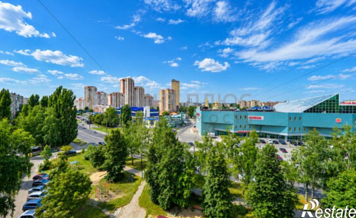3-комн квартира улица Меркулова, 3,  д. 3