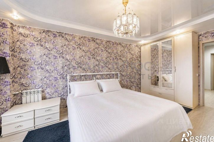 2-комн квартира улица Свиридова, 10,  д. 10