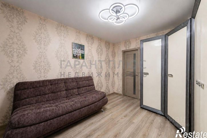 2-комн квартира улица Свиридова, 10,  д. 10