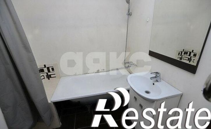 3-комн квартира улица Степанищева, 13,  д. 13