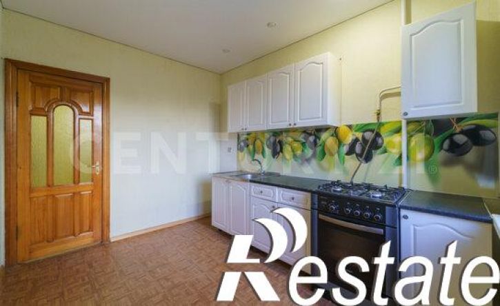 3-комн квартира улица Меркулова, 31,  д. 31