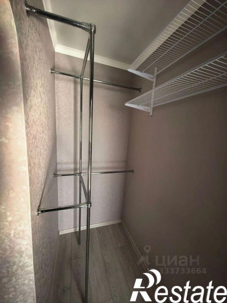 1-комн квартира улица Свиридова, 20 к2,  д. 20 к2