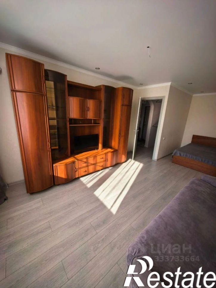 1-комн квартира улица Свиридова, 20 к2,  д. 20 к2