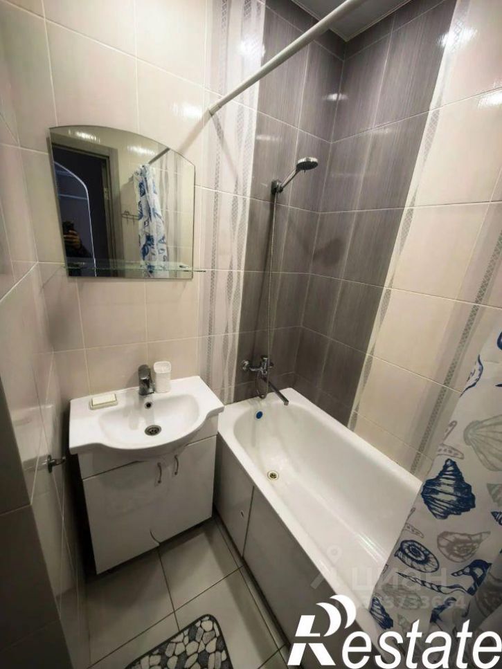 1-комн квартира улица Свиридова, 20 к2,  д. 20 к2