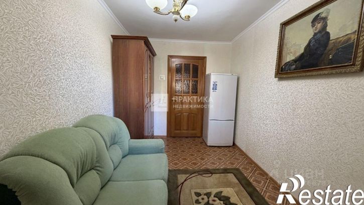 3-комн квартира улица Космонавтов, 10,  д. 10