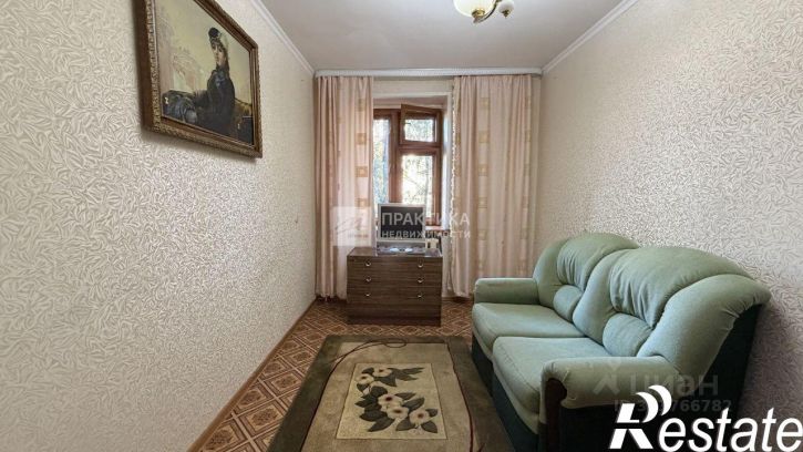 3-комн квартира улица Космонавтов, 10,  д. 10