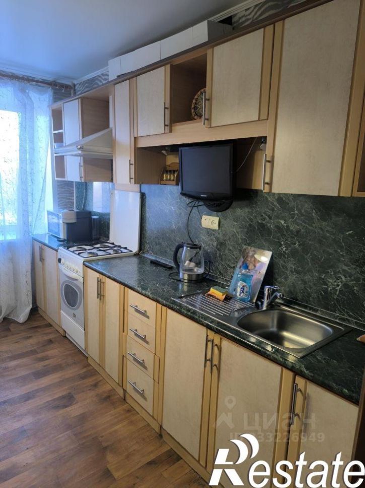 2-комн квартира улица Механизаторов, 11,  д. 11