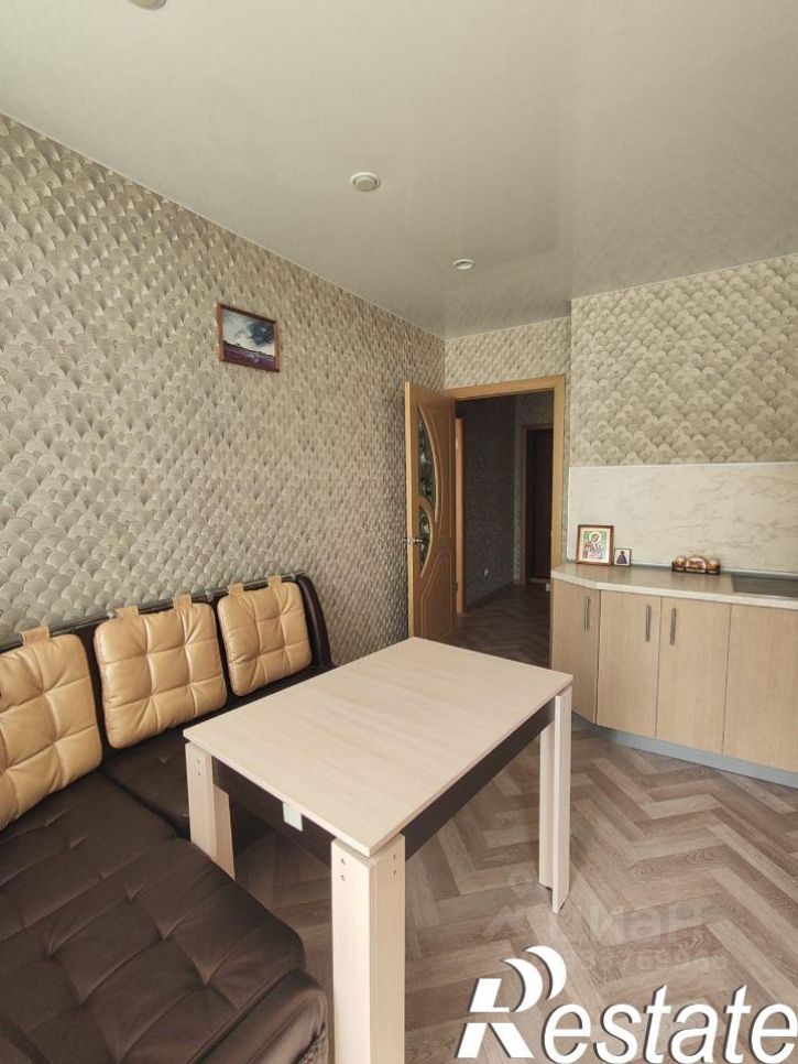 1-комн квартира улица Свиридова, 10,  д. 10