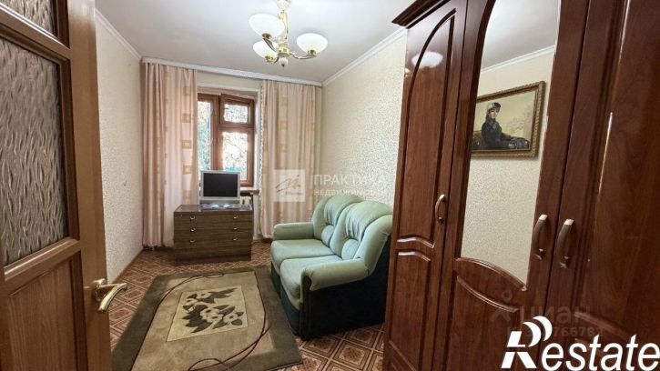 3-комн квартира улица Космонавтов, 10,  д. 10