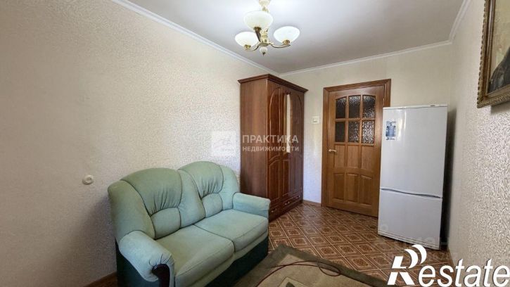 3-комн квартира улица Космонавтов, 10,  д. 10