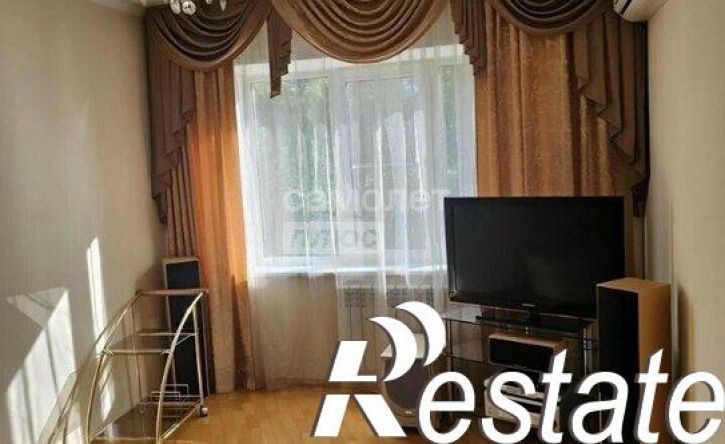 2-комн квартира мкр 15-й, 37,  д. 37