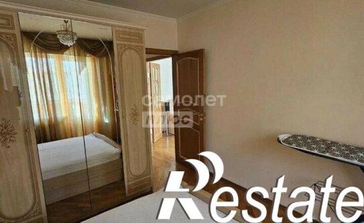 2-комн квартира мкр 15-й, 37,  д. 37