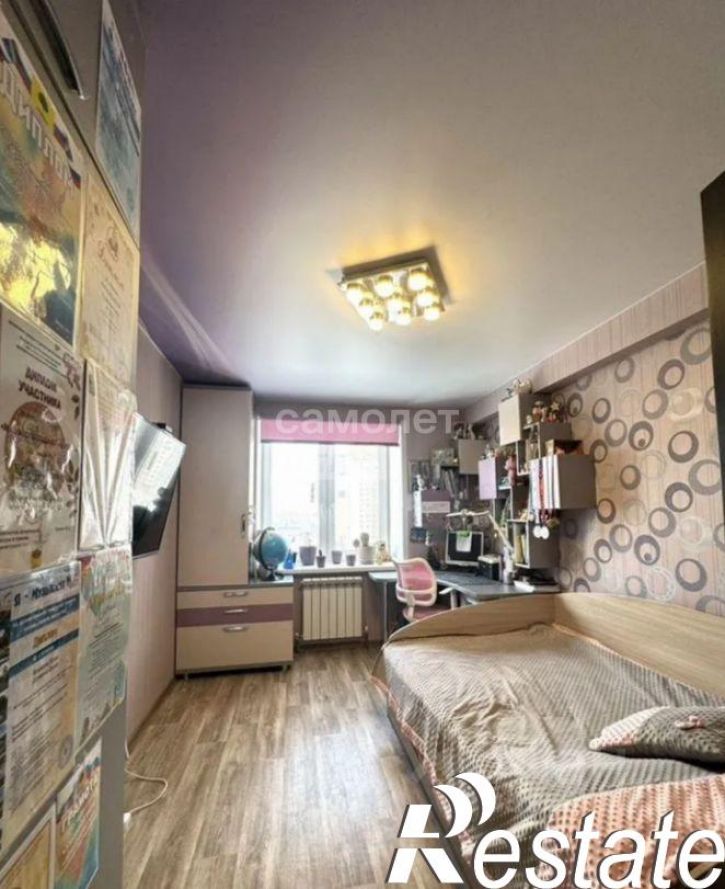 2-комн квартира улица Хренникова, 1,  д. 1