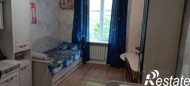 3-комн квартира площадь Аксакова, 6,  д. 6