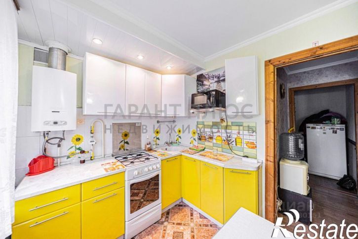 3-комн квартира улица Космонавтов, 3,  д. 3