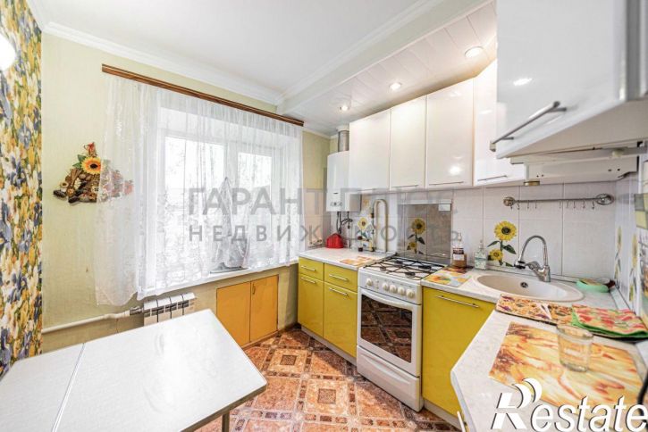 3-комн квартира улица Космонавтов, 3,  д. 3