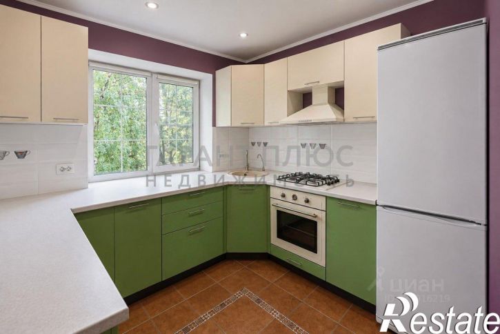 2-комн квартира улица Космонавтов, 74,  д. 74