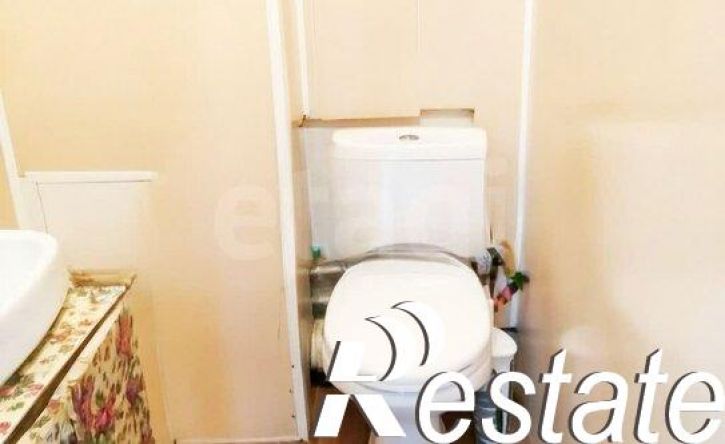 4-комн квартира улица Энергостроителей, 16,  д. 16