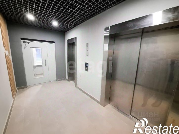 2-комн квартира улица Свиридова, 24 к2,  д. 24 к2
