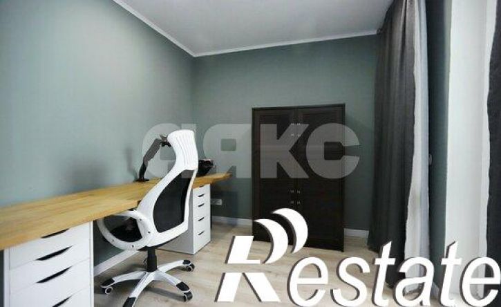 4-комн квартира улица Бехтеева, 5,  д. 5