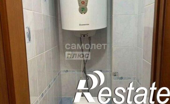 3-комн квартира улица Энергостроителей, 20,  д. 20
