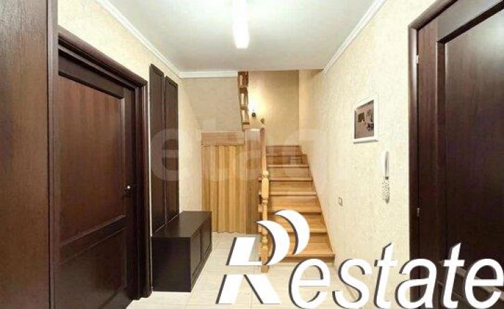 3-комн квартира улица Белянского, 10,  д. 10