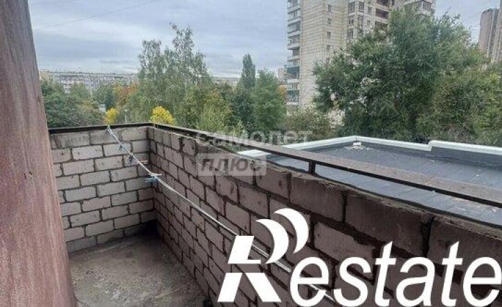 2-комн квартира бульвар Есенина, 8,  д. 8