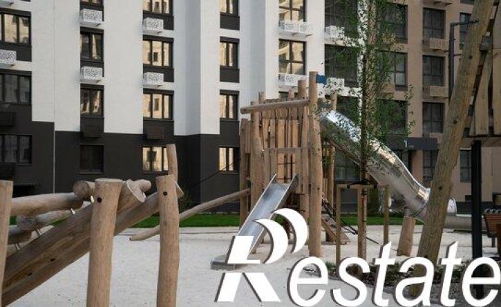 4-комн квартира улица Перова, 2В,  д. 2В