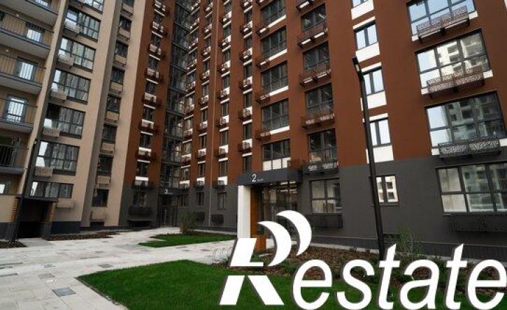 4-комн квартира улица Перова, 2В,  д. 2В
