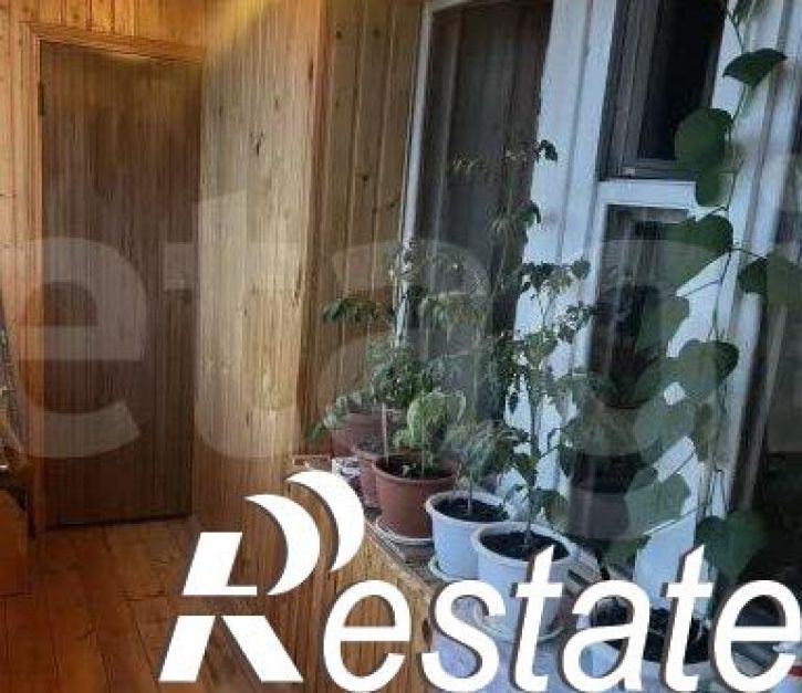 4-комн квартира улица Водопьянова, 70,  д. 70