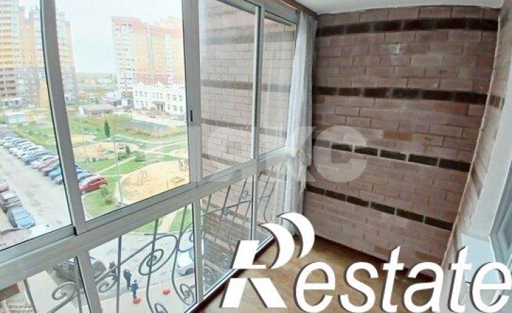 2-комн квартира улица Замятина, 1,  д. 1