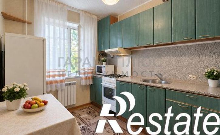 2-комн квартира улица Папина, 8,  д. 8