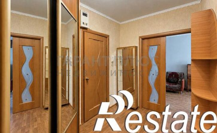 2-комн квартира улица Папина, 8,  д. 8
