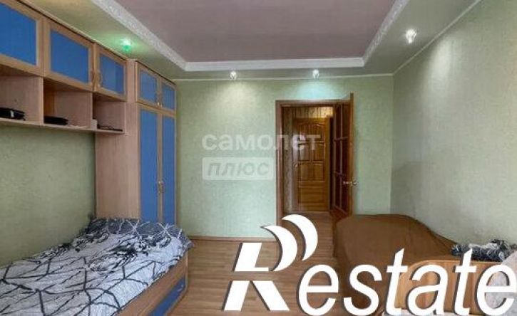 4-комн квартира улица Валентины Терешковой, 24,  д. 24