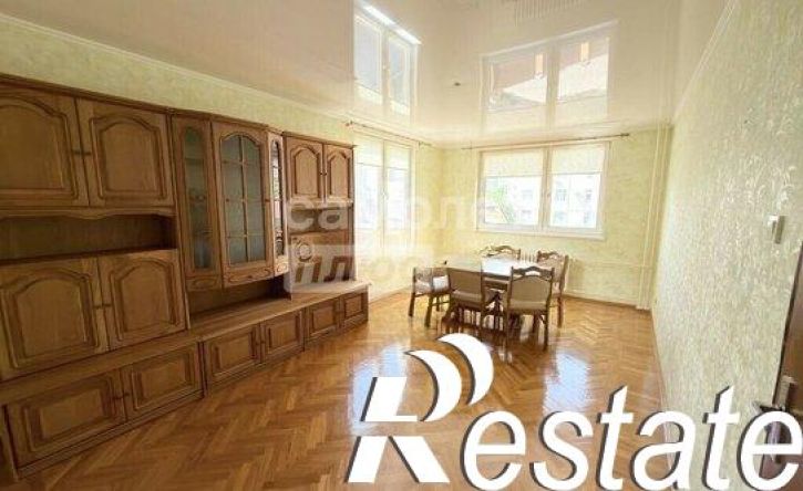 3-комн квартира улица Фрунзе, 30,  д. 30